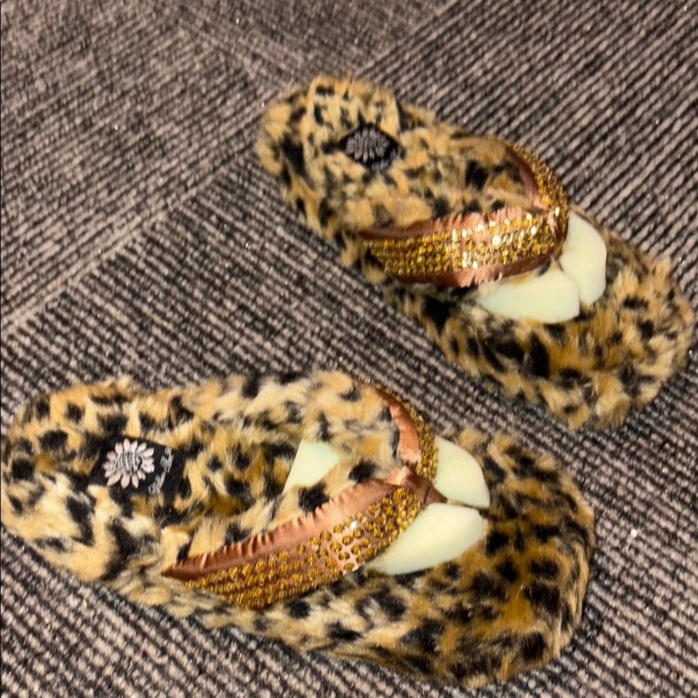 Yellow Box Leopard Fuzzy Slippers with Gold Accents